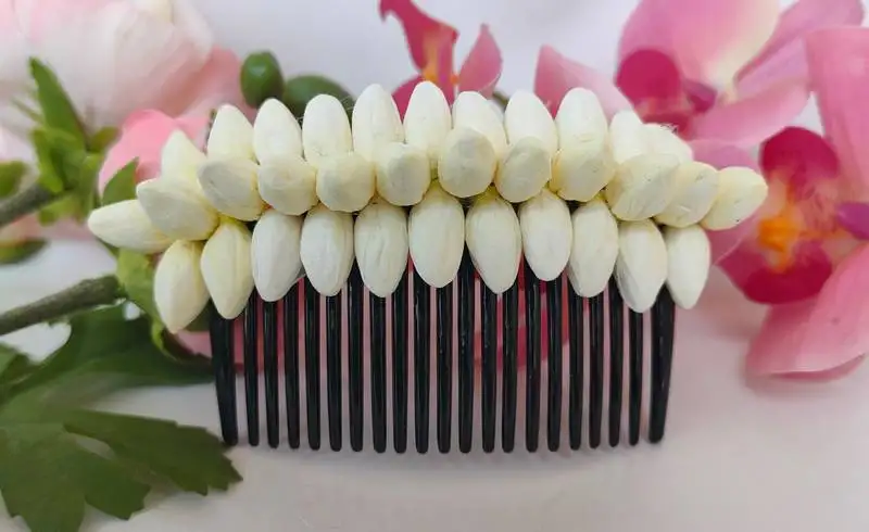 Artificial jasmine comb