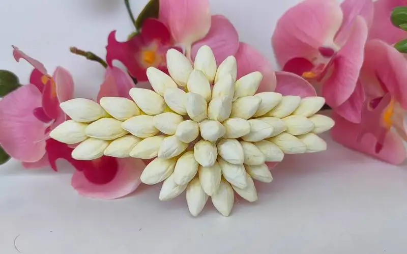 Artificial jasmine hair clip