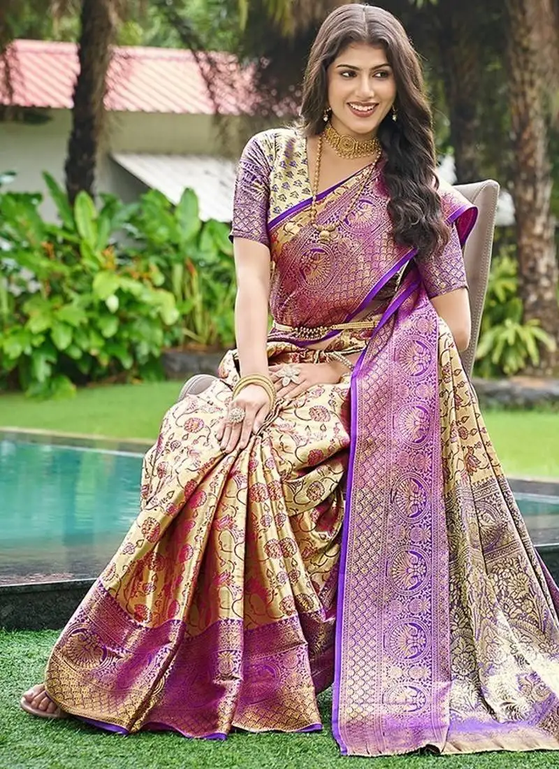 Pink soft silk blend kanjeevaram zari work saree with blouse piece