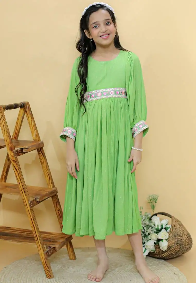Green plain georgette dress