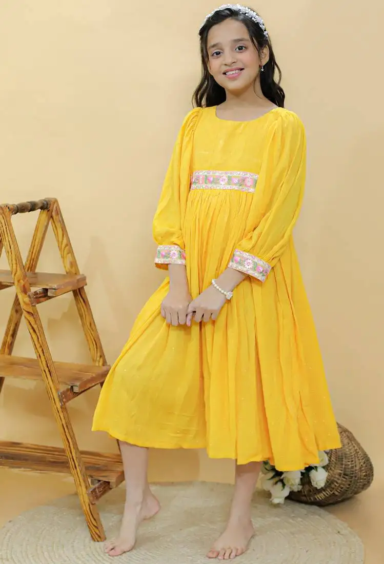 Yellow plain georgette dress