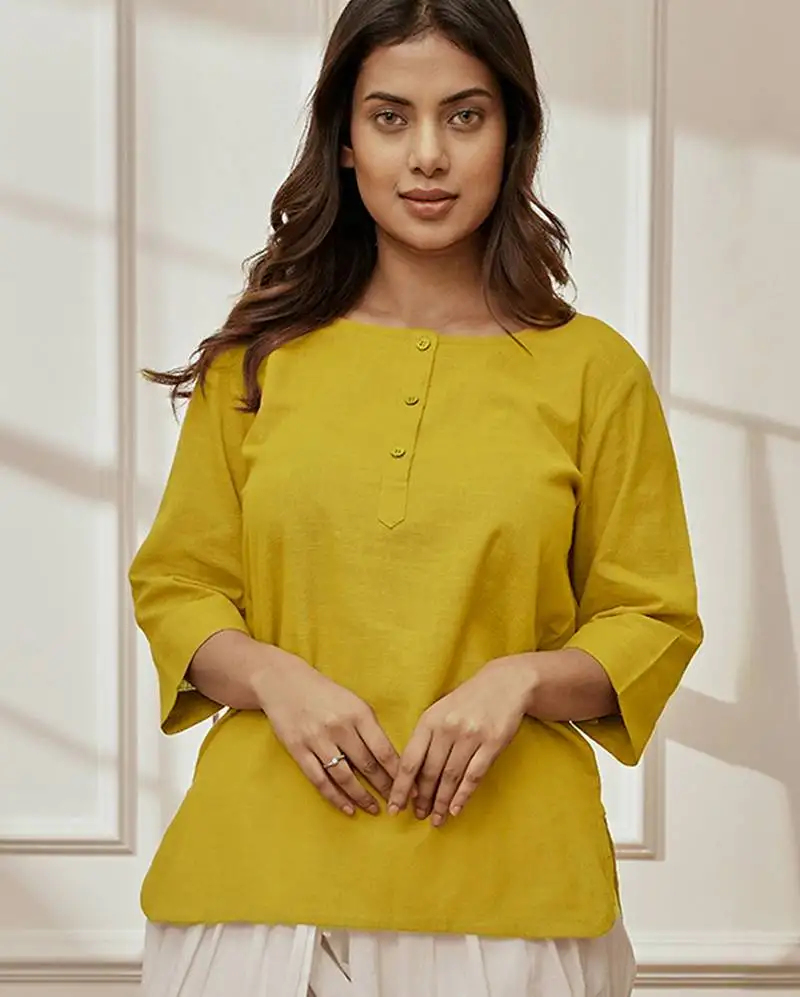 Women's olive green cambric cotton yoga kurta with round neck & three quarter sleeves