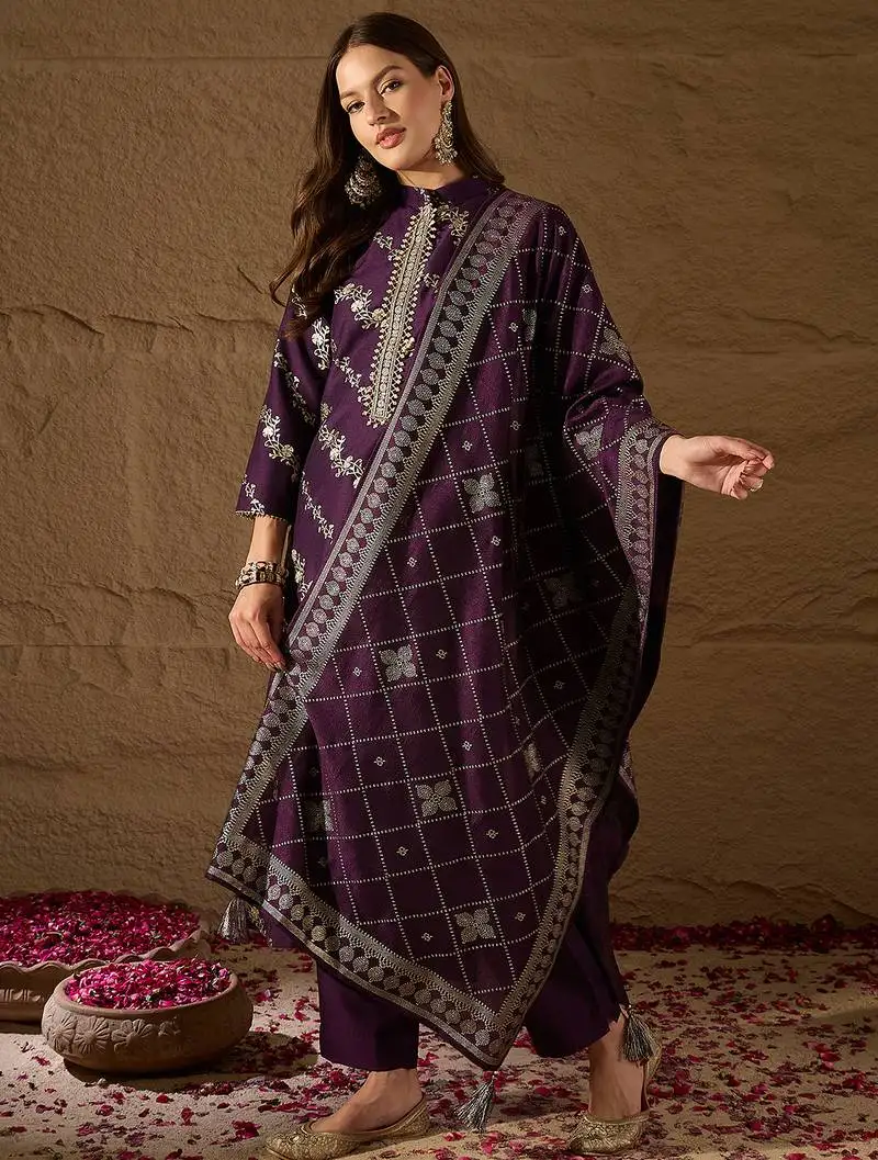 Women purple silk blend floral foil printed straight kurta sets