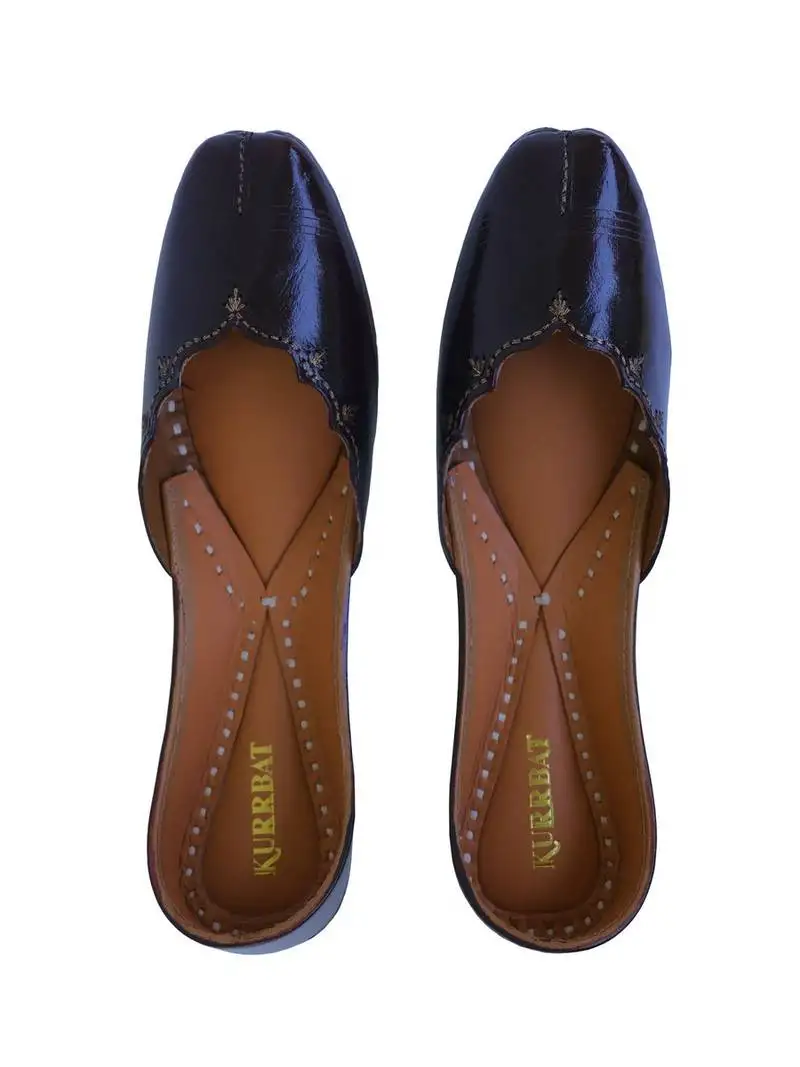 Blue solid leather juttis