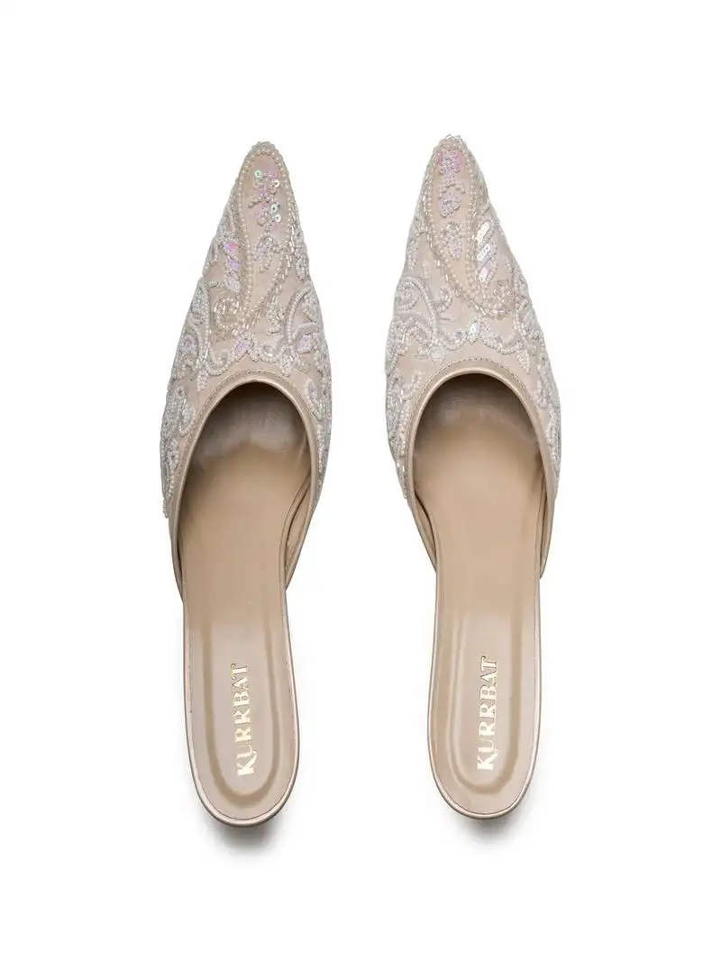 White beads embroidered leather heels