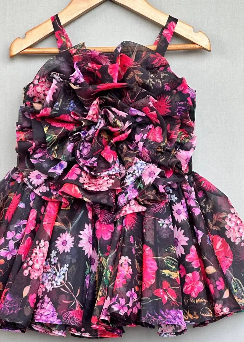 3d flower appliqe dress in soft organza