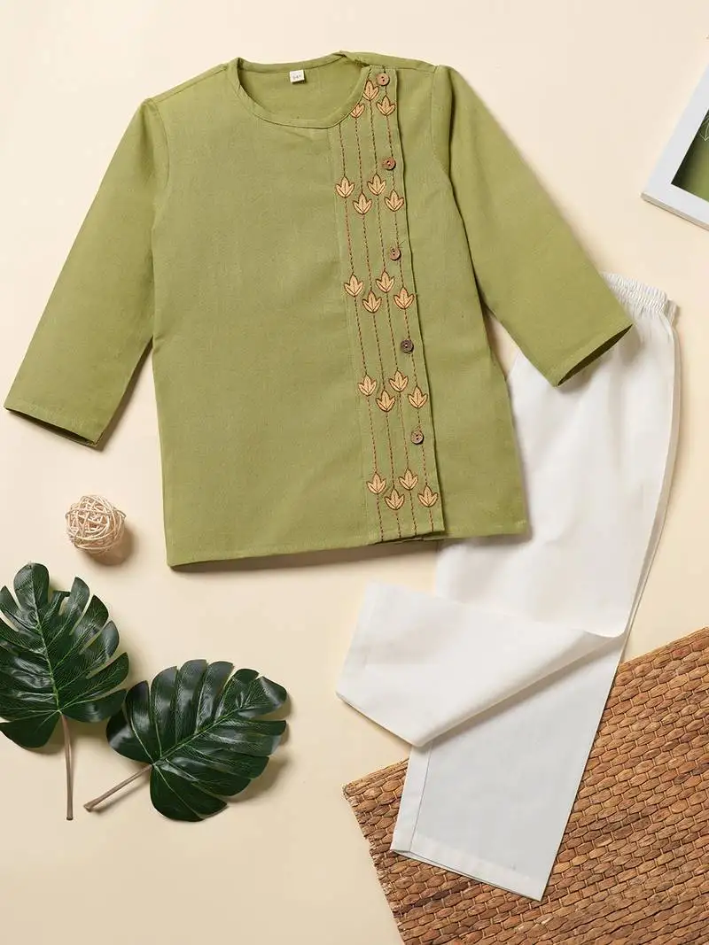 Boys green floral embroidered side cut cotton kurta pyjama set
