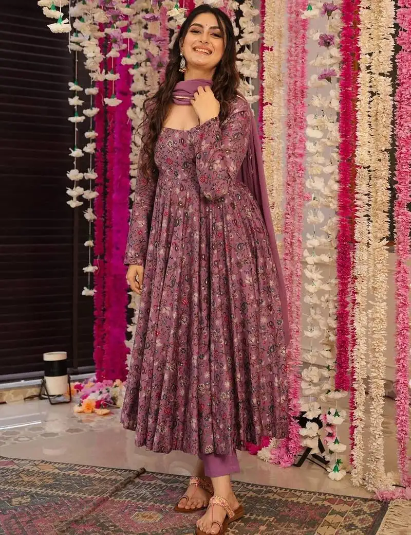 Onion rayon foil print kurta pant set