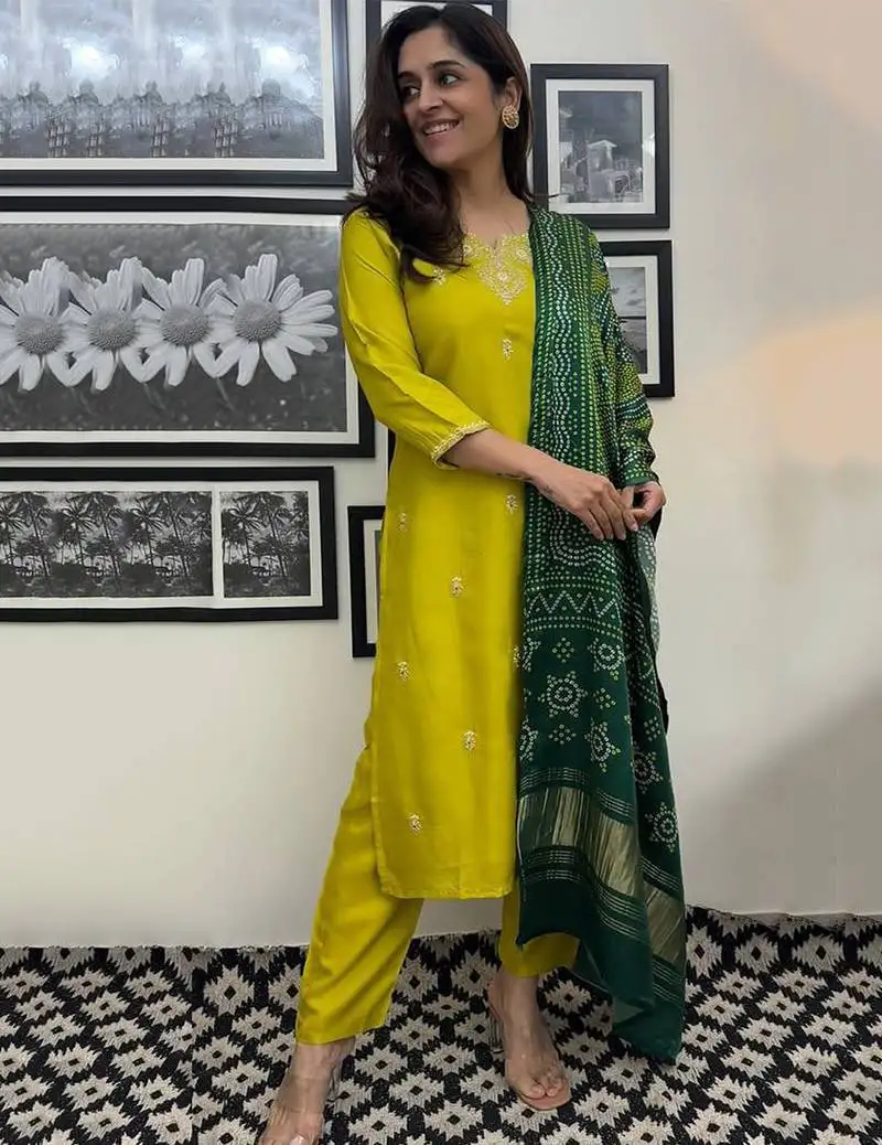 Lemon chanderi silk heavy thread embroidery work with printed dupatta kurta pant set