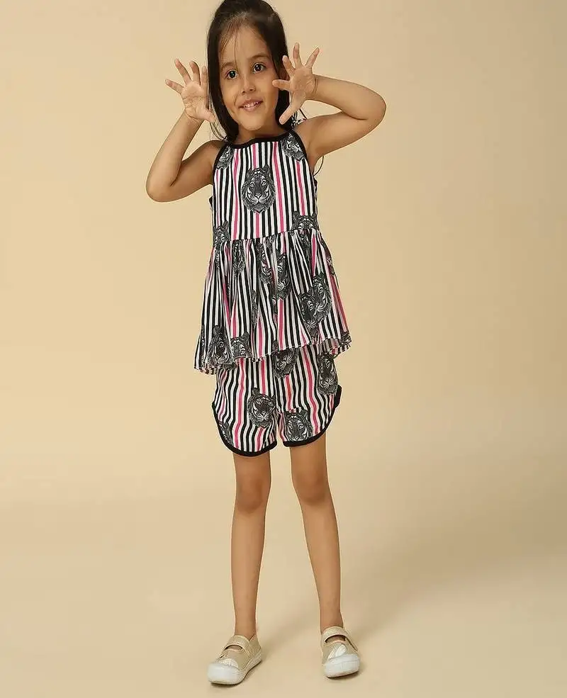 Black printed viscose crepe co ord set