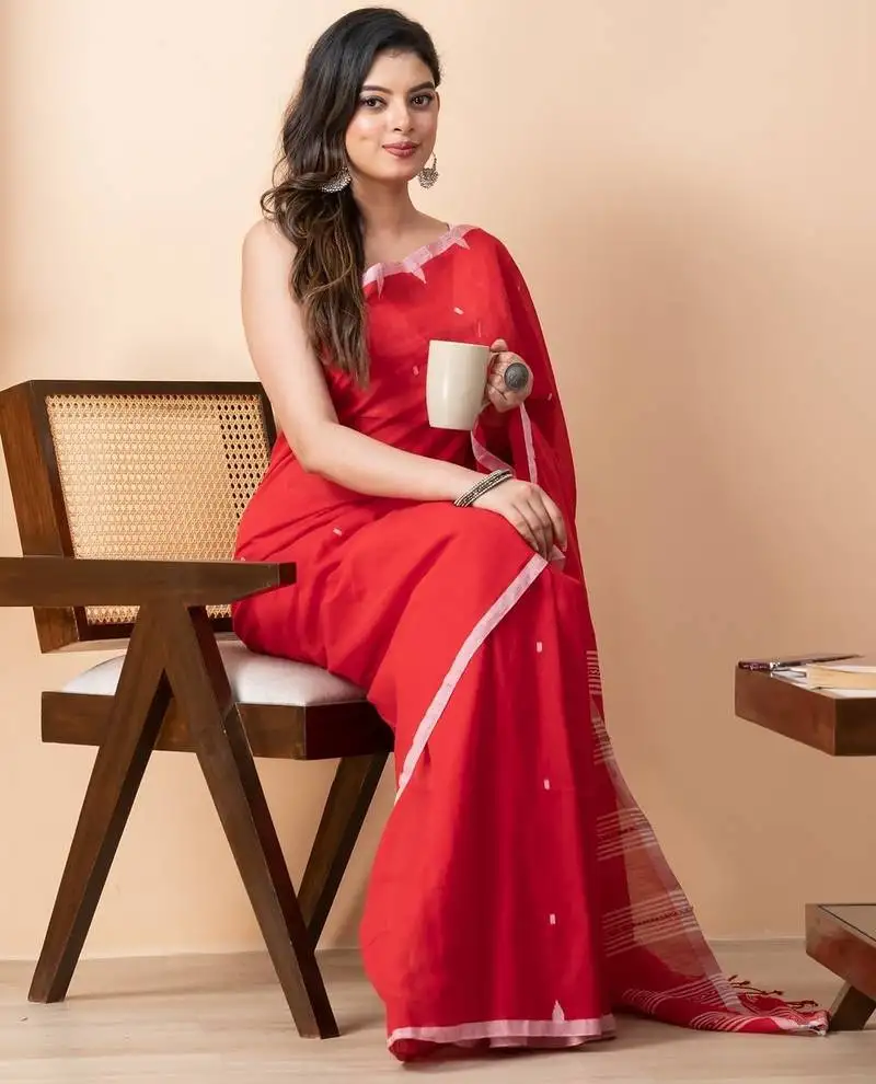 Red handloom mark dhanikhali mul cotton jamdani saree