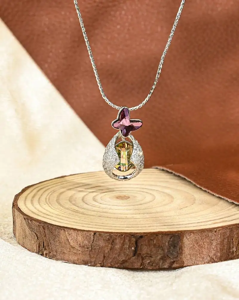 Butterfly prism purple pendant necklace with shell effect and illusion sparkle