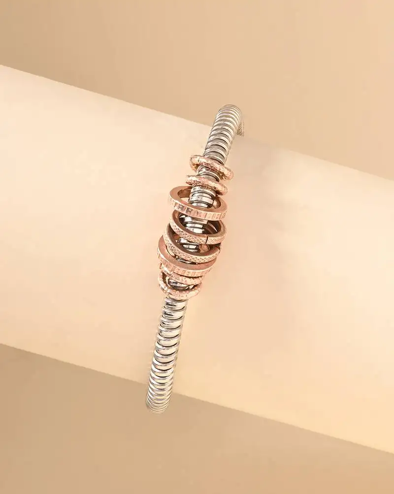 Twisted charm bracelet