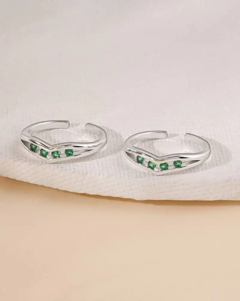 Touch925 sparkle green stone toe rings