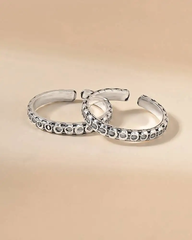 Touch925 circular harmony oxidized toe ring