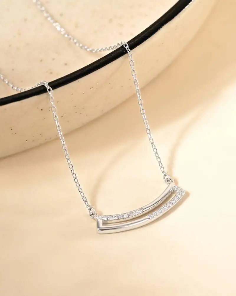 Touch925 curve bar cz studded chain locket