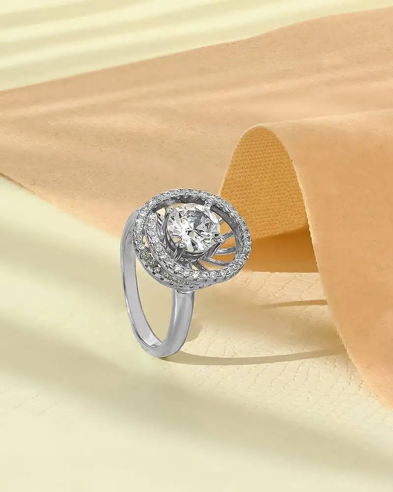 Touch925 elegant glow silver ring with central cz stone in 925 purity for women
