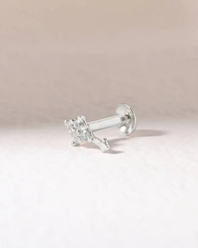 Silver arrow nose pin