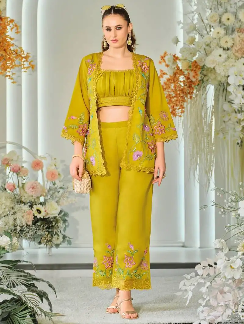 Aditri amber full work fusion wear co-ord set