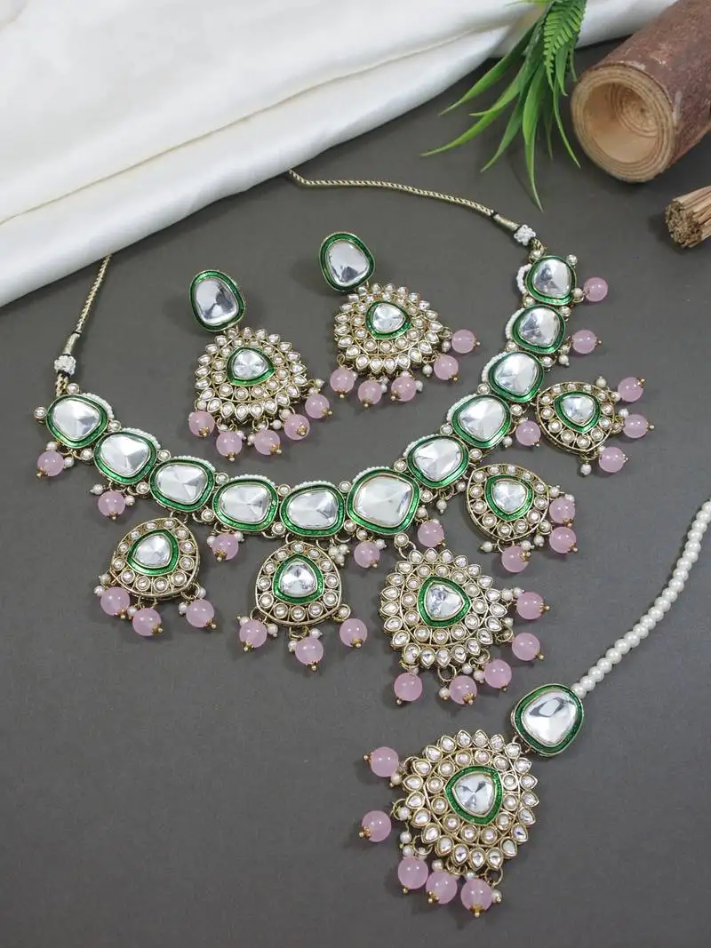 Gold plated traditional kundan & pearl chocker necklace with earrings & maang tikka for women