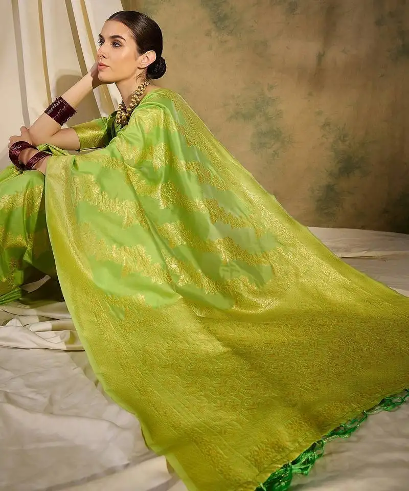 Refreshing pista green banarasi art silk saree with weaving work