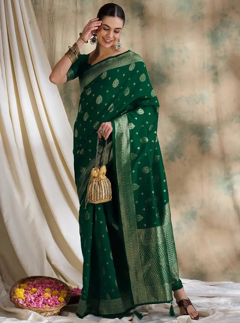 Green banarasi art silk saree with exclusive weaving design