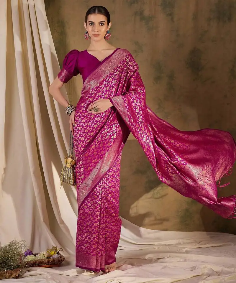 Pink banarasi art silk saree with graceful weaving accents