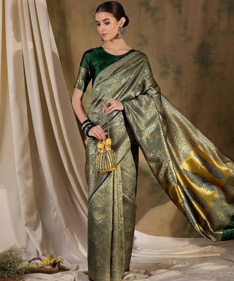 Radiant green banarasi art silk saree with fine weaving motifs