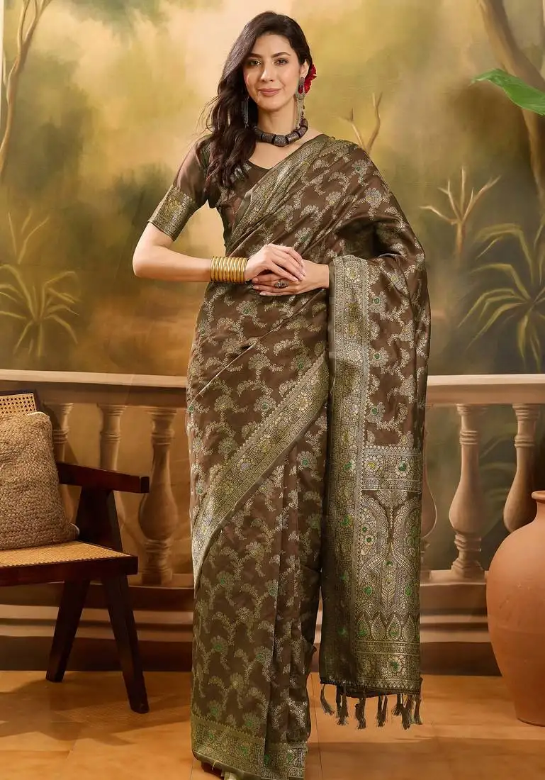Brown banarasi jacquard saree with intricate zari weaving & tassel pallu unstitched blouse