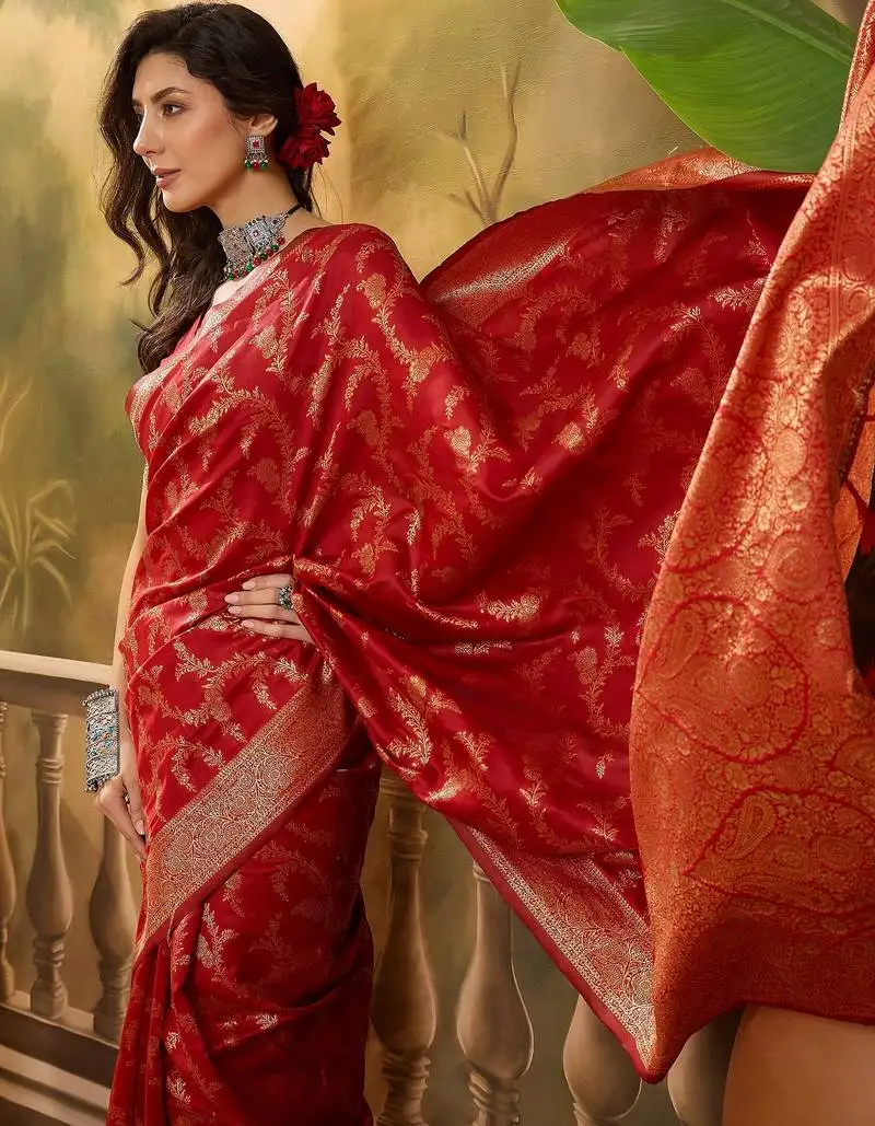 Red banarasi jacquard saree with golden zari weaving & tassel pallu unstitched blouse