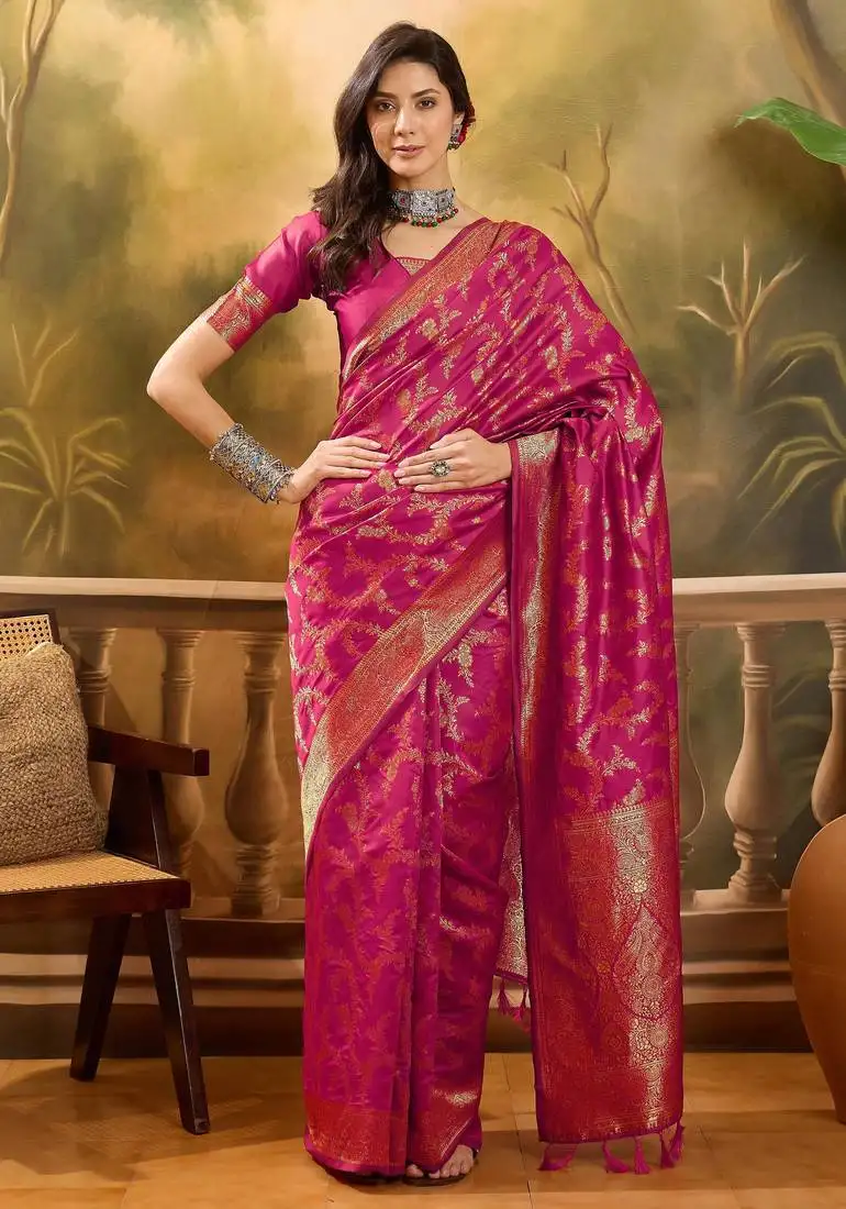 Pink banarasi jacquard saree with golden zari weaving & tassel pallu unstitched blouse