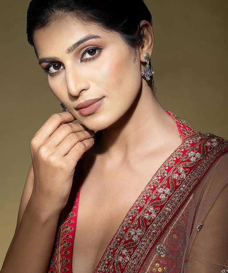 Multi-stone cluster earrings