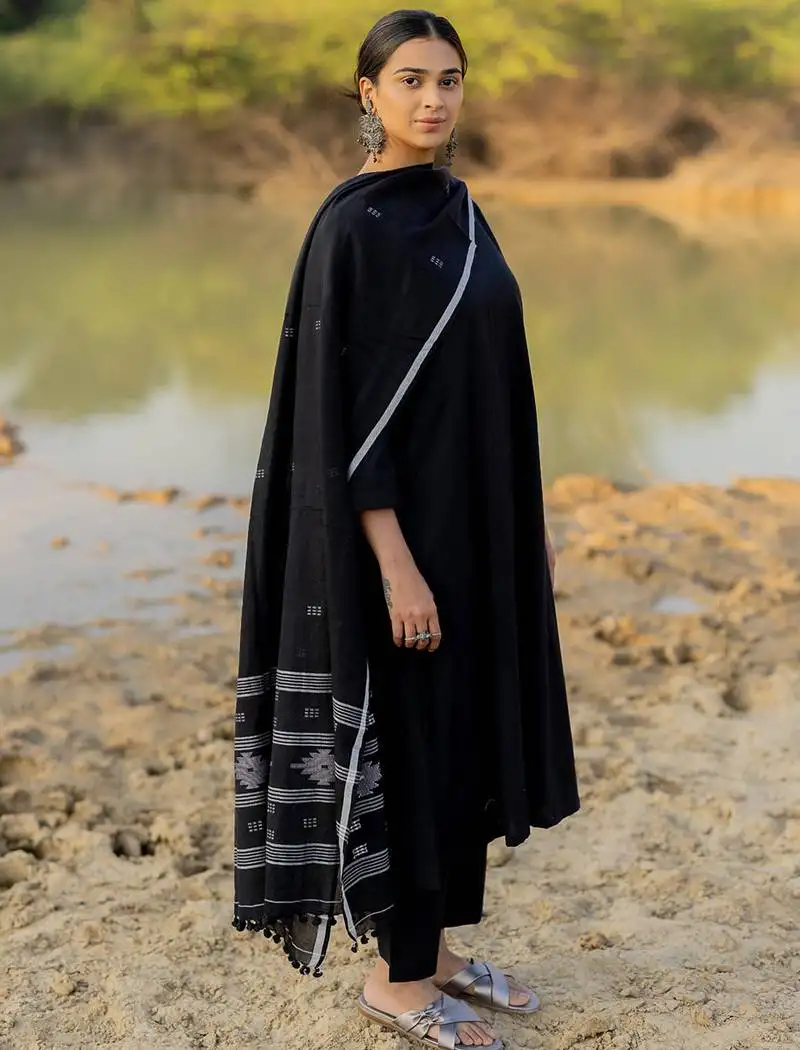 Black chanderi plain kurta pant with printed dupatta kurta pant set