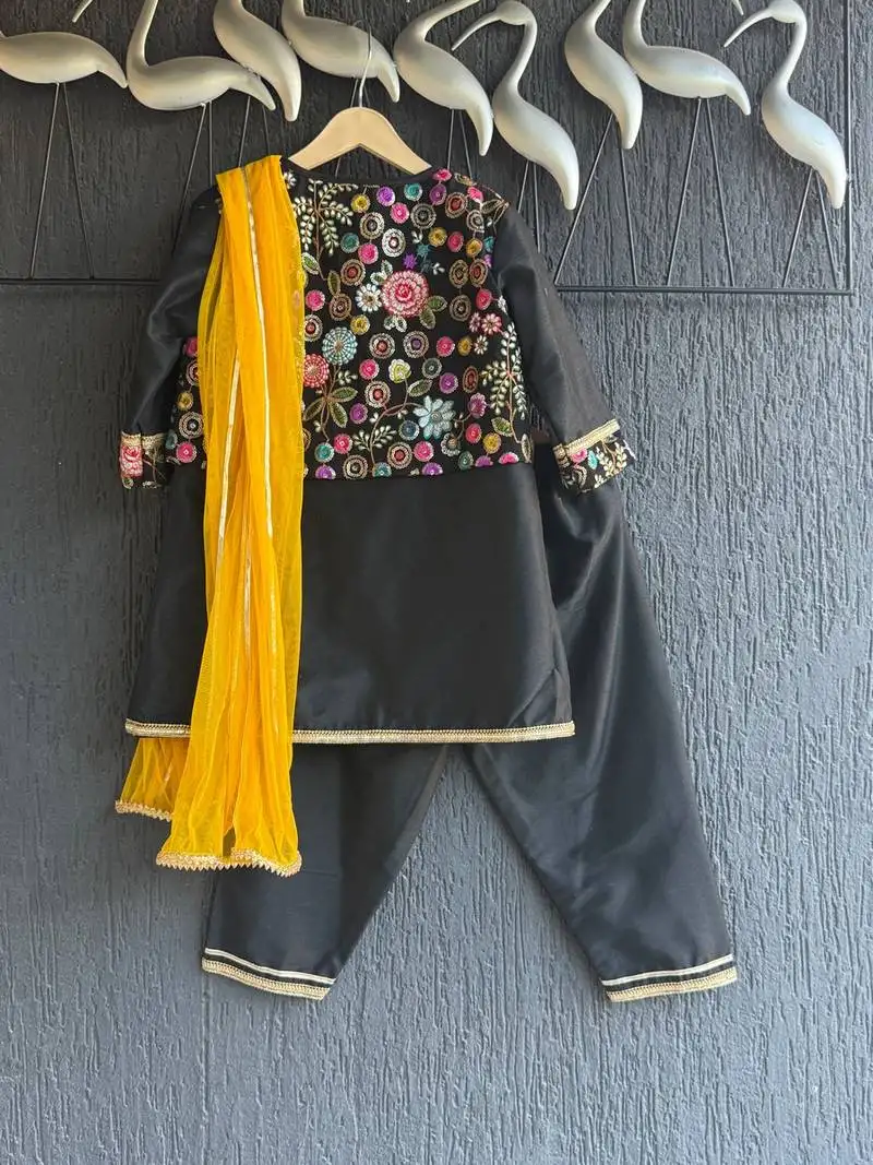 Black embroidered cotton silk kurta set
