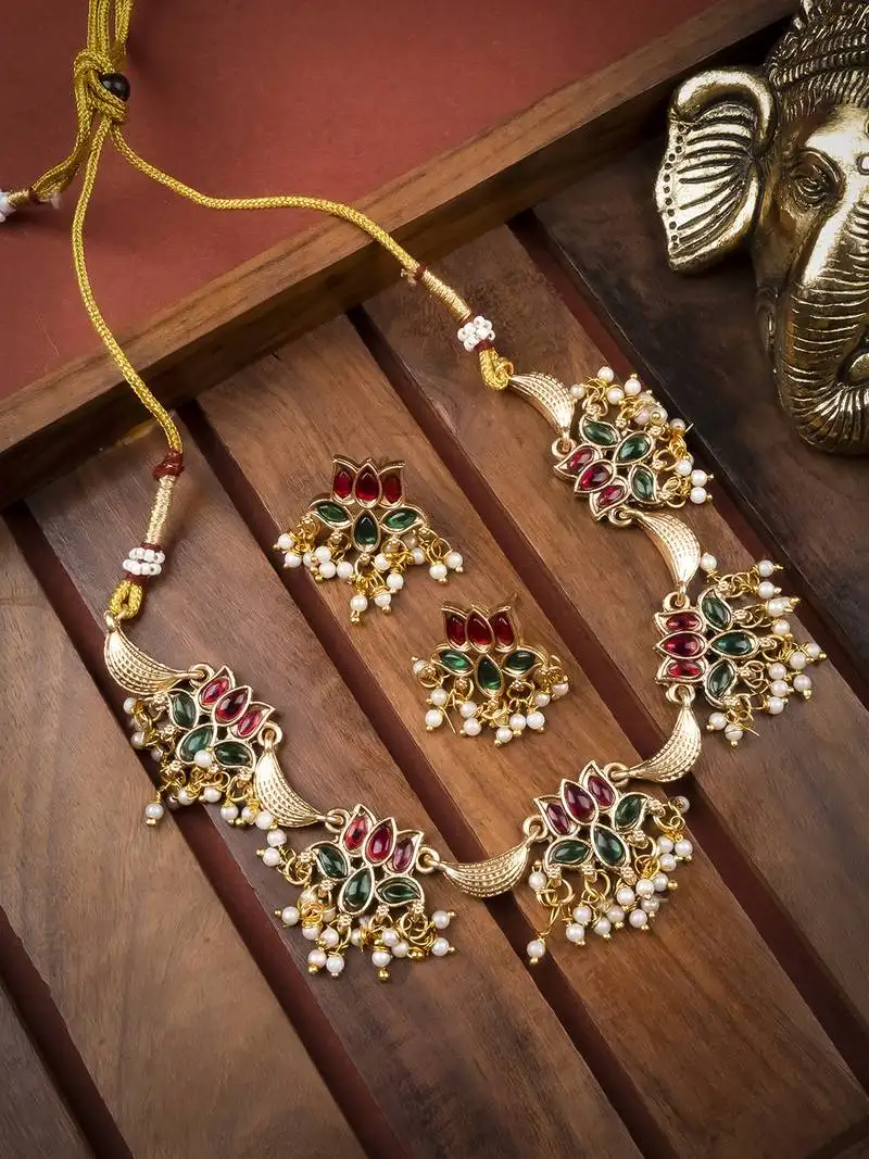 Gold plated muticolor lotus necklace set