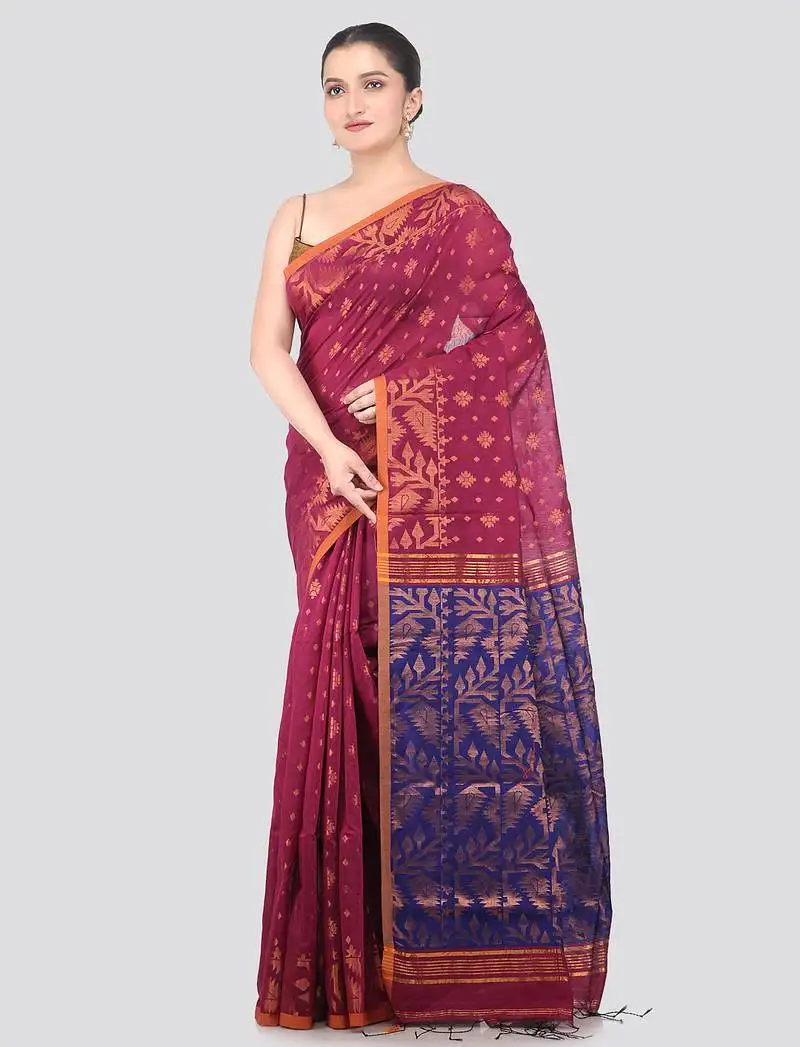 Magenta handloom cotton bleand saree with blouse piece