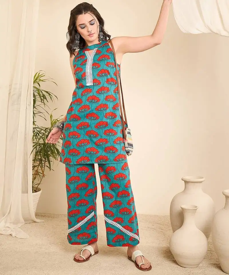 Women floral printed halter neck co-ord set