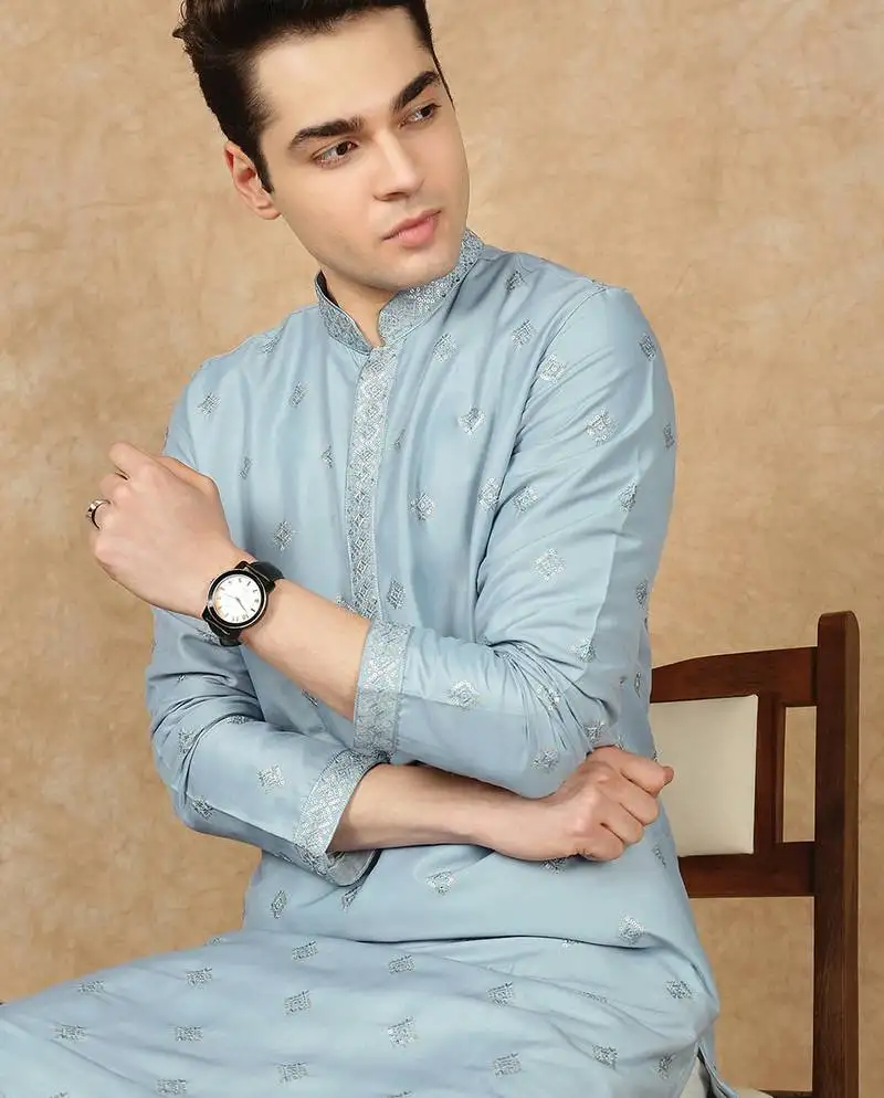 Blue cotton solid kurta for men