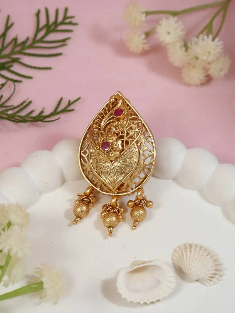 Gold plated traditional design with pearl saree pin::Dress pins for women