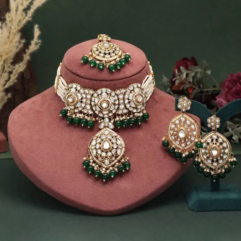 Green color choker kundan necklace set