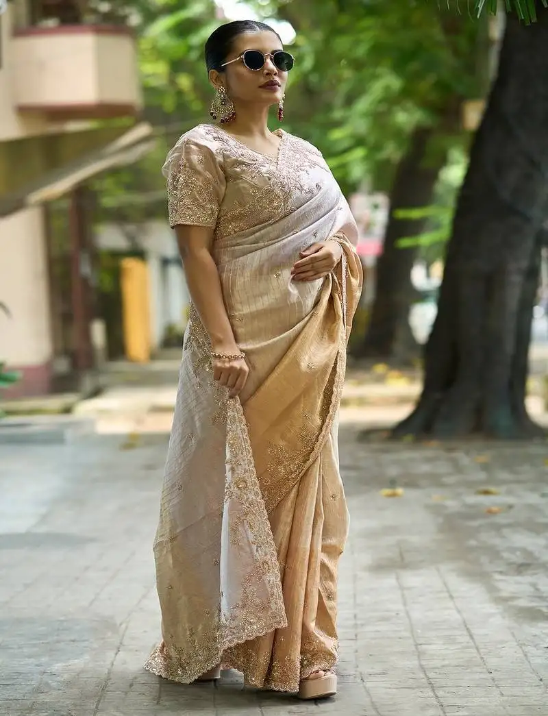 Pink embroidered banarasi saree