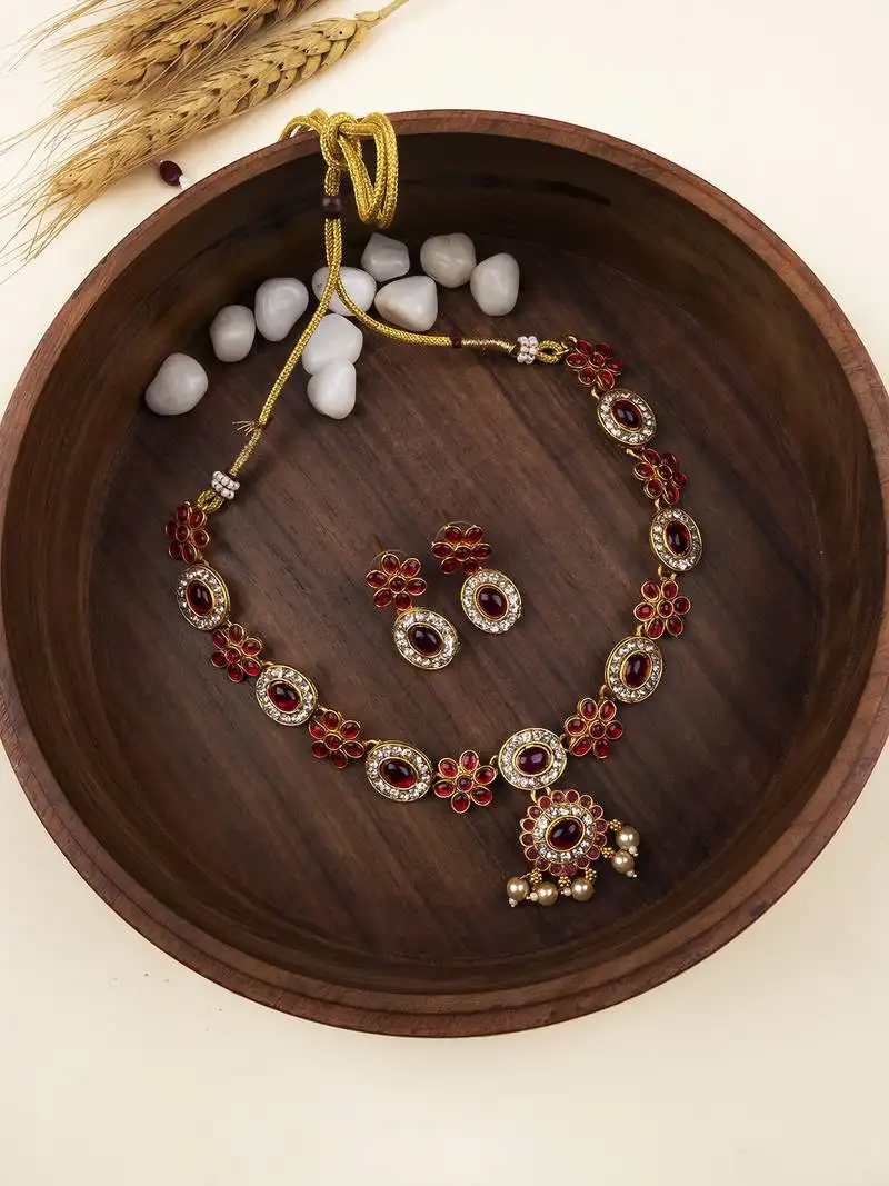 Red flower necklace set