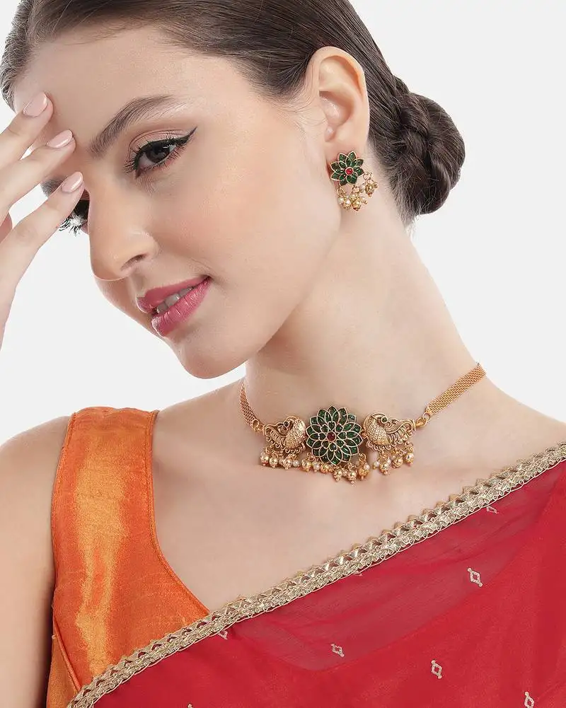 Minimalist green kemp floral choker set