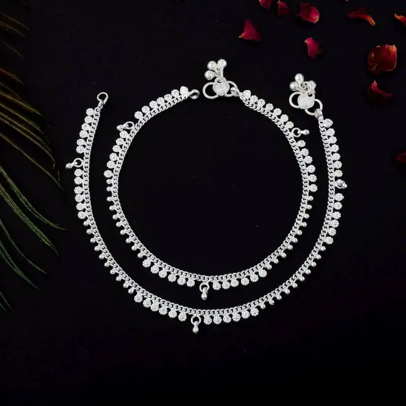 Classic silver color anklets designed with handmade artistic work for daily fashion wear