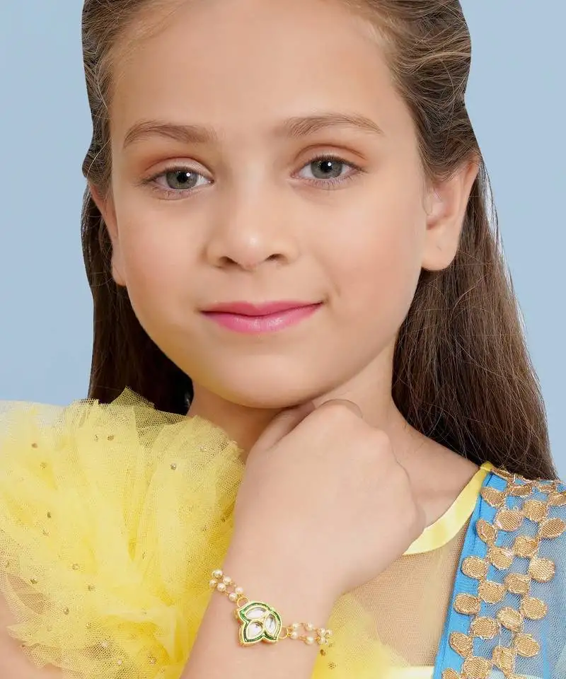 Girls kundan gold plated link bracelet