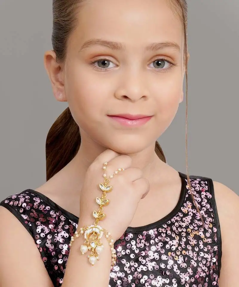 Girls gold-toned kundan handcrafted gold-plated bangle-style bracelet