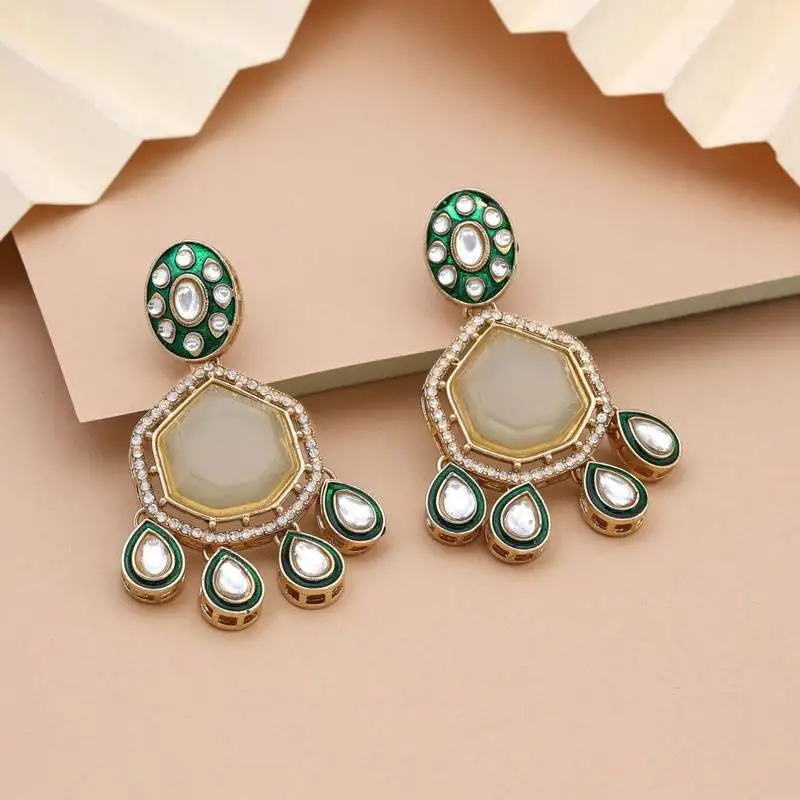 Off white color kundan earrings