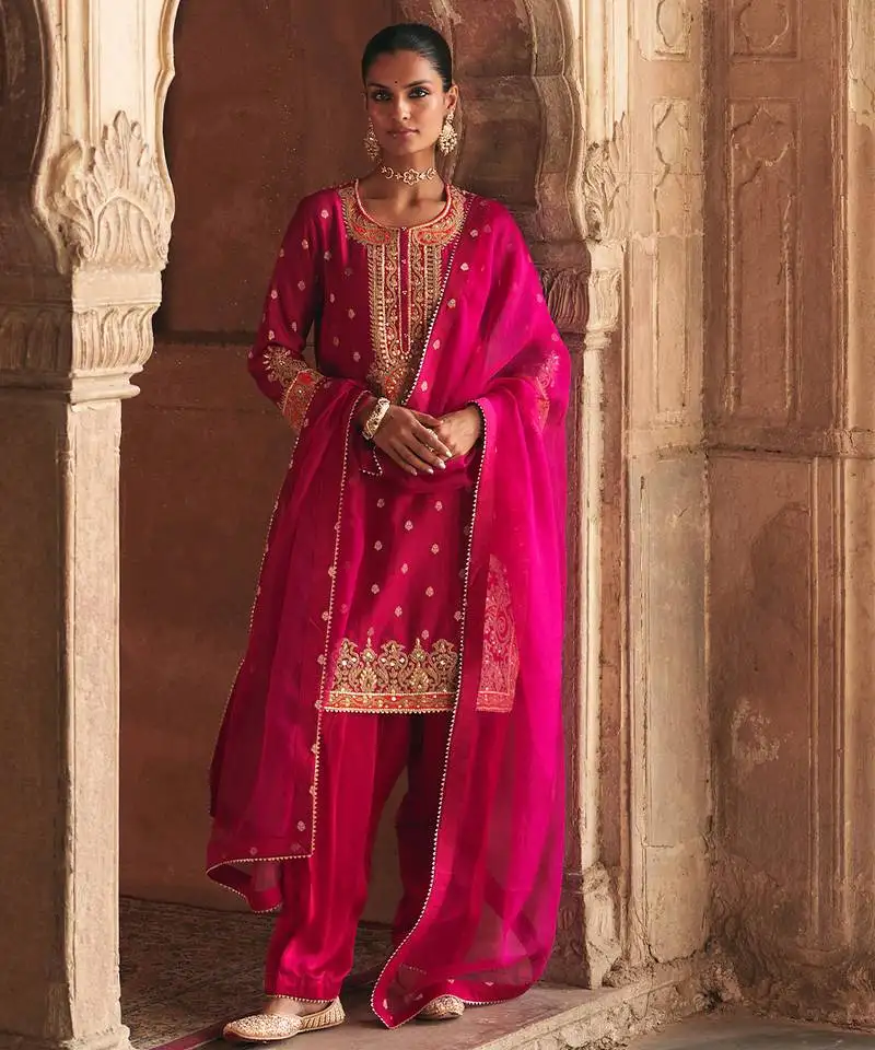 Hot pink embroidered chanderi silk kurta set with dupatta