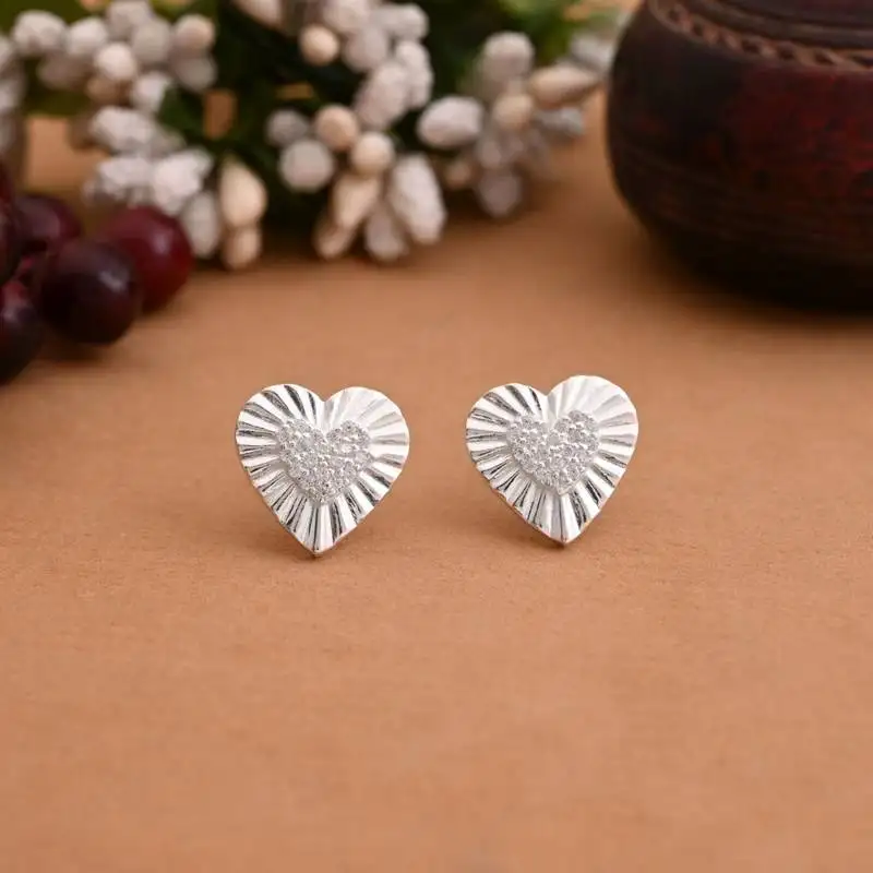 Silver color heart shape 925 silver stud earrings