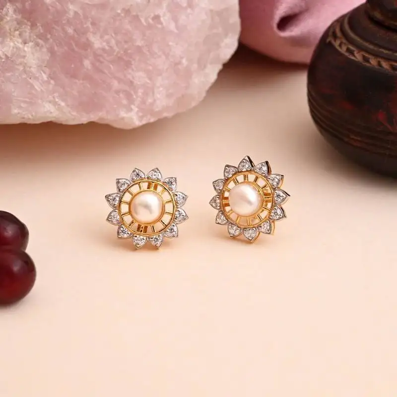 White color 925 gold plated silver stud earrings